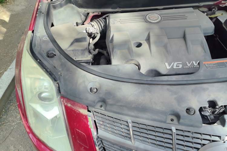 Used Cadillac SRX 2012 3.0L Elite Edition Engine Bay Right
