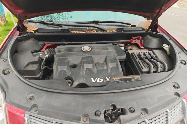 Used Cadillac SRX 2012 3.0L Comfort Model Engine Bay
