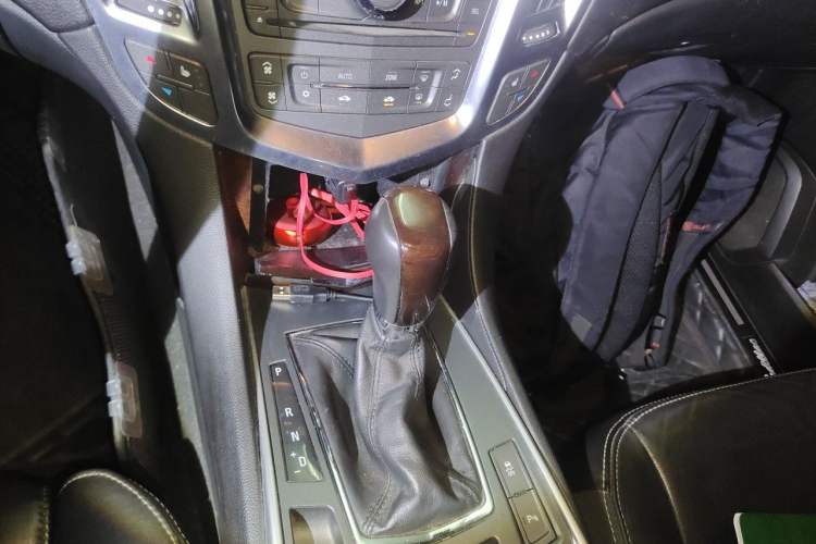 Used Cadillac SRX 2012 3.0L Elite Edition Gear Lever