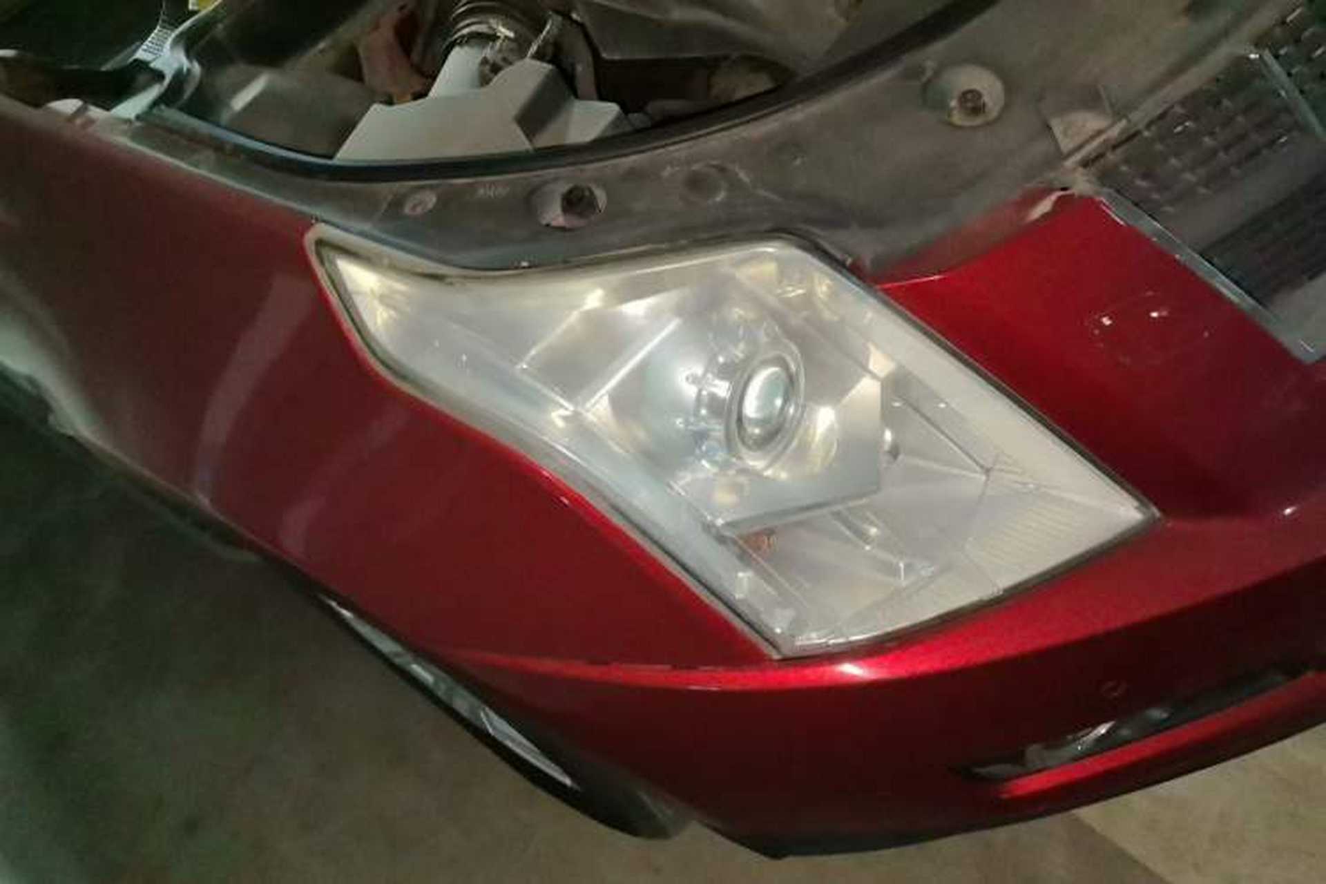 Used Cadillac SRX 2012 3.0L Elite Edition Right Front Headlight