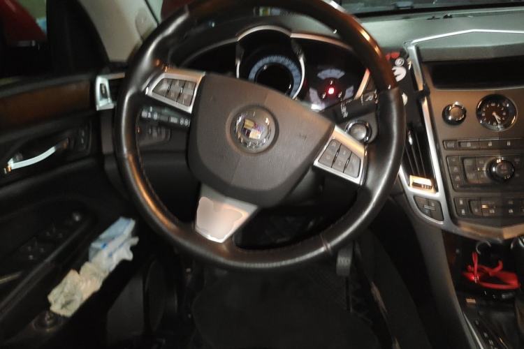 Used Cadillac SRX 2012 3.0L Elite Edition Steering Wheel