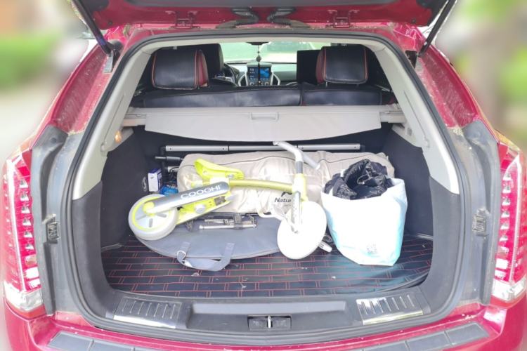 Used Cadillac SRX 2012 3.0L Elite Edition Trunk