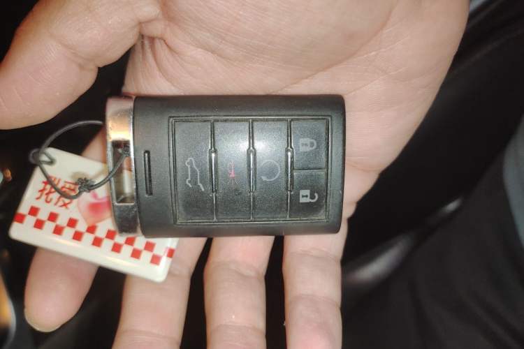 Used Cadillac SRX 2012 3.0L Elite Edition Vehicle Key
