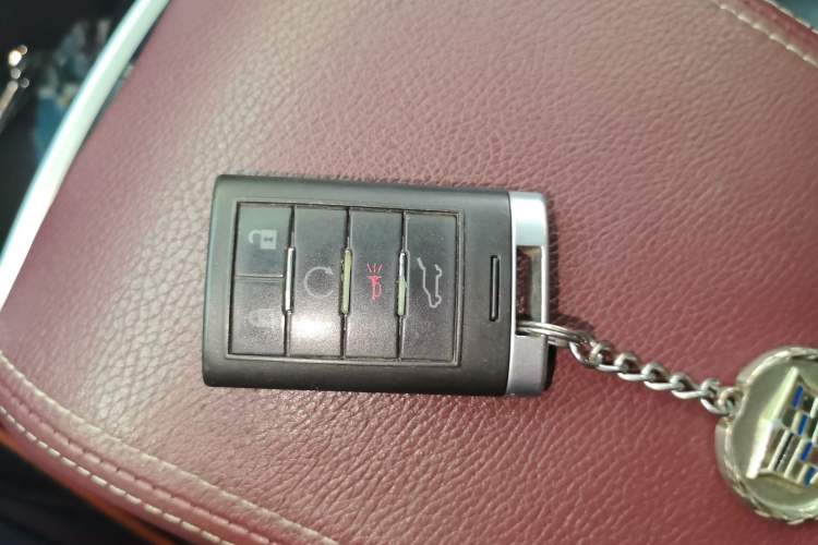 Used Cadillac SRX 2012 3.0L Elite Edition Vehicle Key