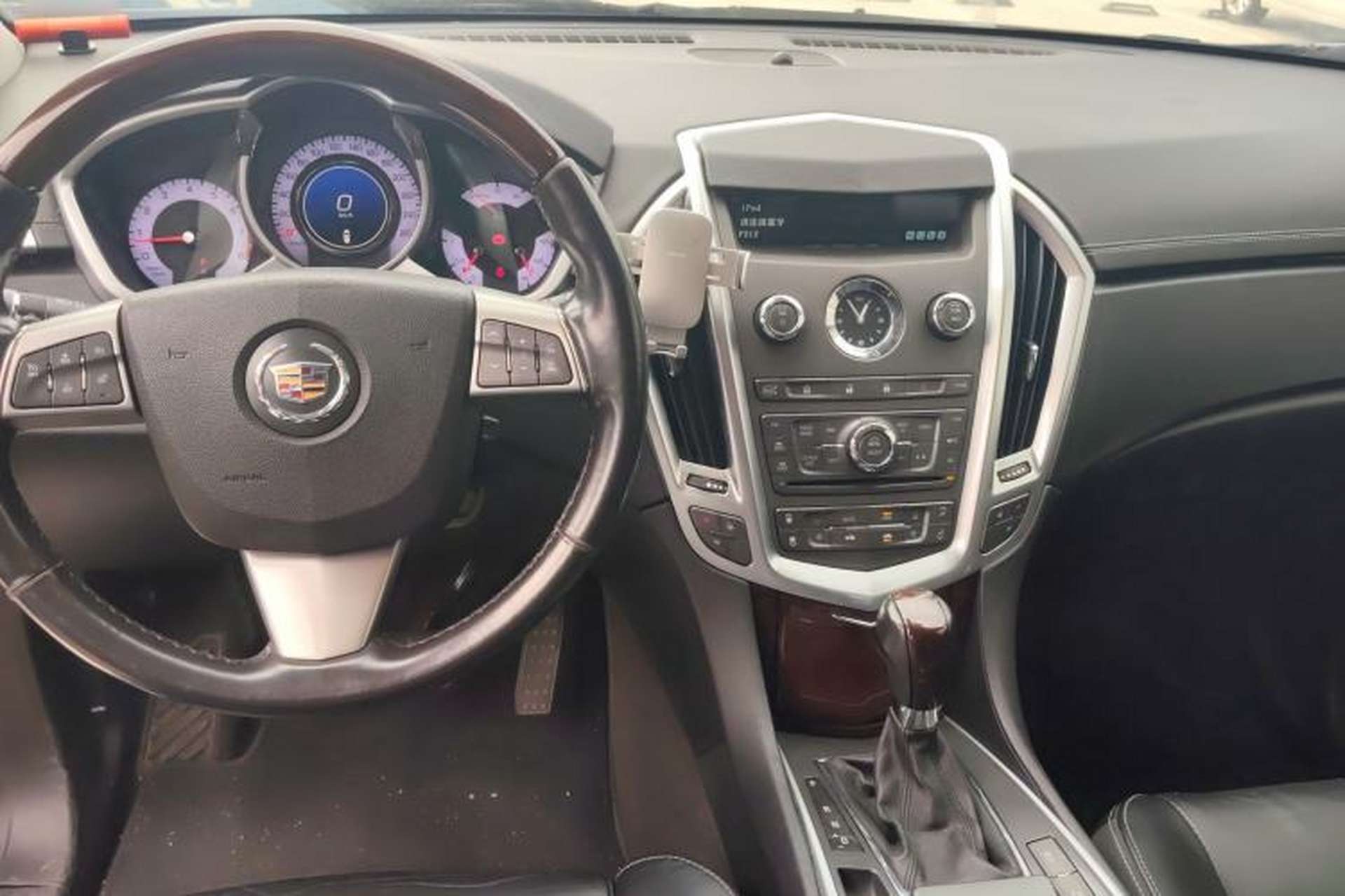 Used Cadillac SRX 2012 3.0L Elite Edition Center Console