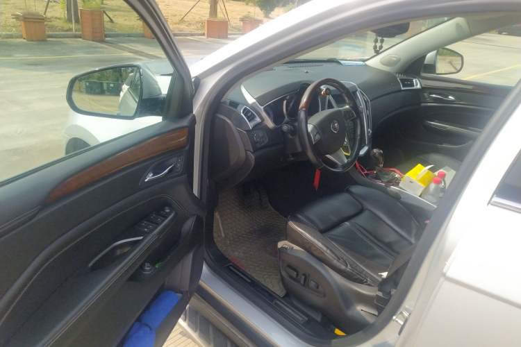 Used Cadillac SRX 2012 3.0L Elite Edition Driver Seat