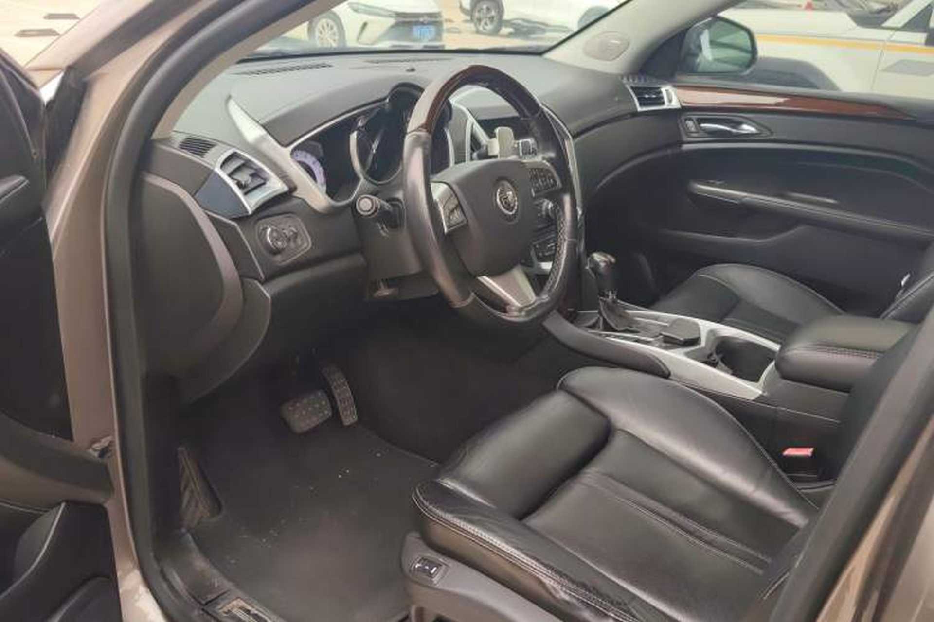 Used Cadillac SRX 2012 3.0L Elite Edition Driver Seat