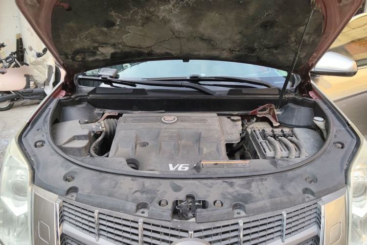 Used Cadillac SRX 2012 3.0L Comfort Model Engine Bay