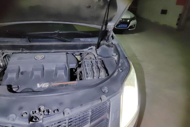Used Cadillac SRX 2012 3.0L Leading Model Engine Bay Left