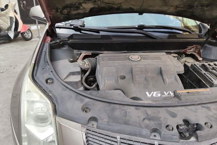 Used Cadillac SRX 2012 3.0L Comfort Model Engine Bay Right
