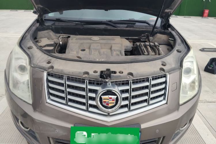 Used Cadillac SRX 2012 3.0L Elite Edition Engine Bay