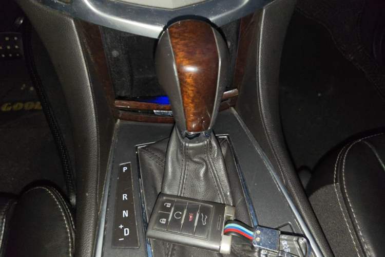 Used Cadillac SRX 2012 3.0L Elite Edition Gear Lever