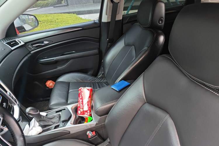 Used Cadillac SRX 2012 3.0L Comfort Model Left Front Seat