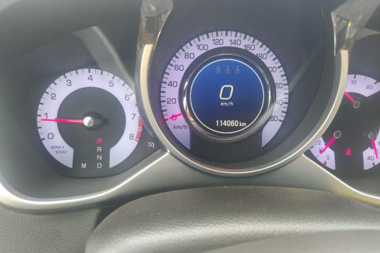 Used Cadillac SRX 2012 3.0L Elite Edition Odometer Close Up