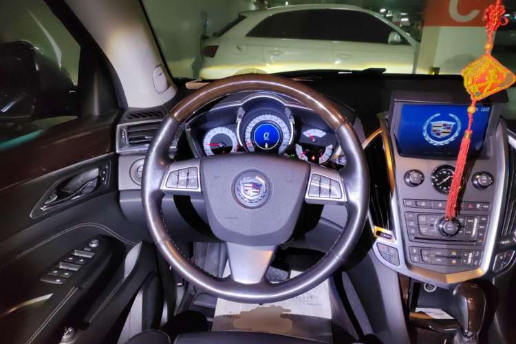 Used Cadillac SRX 2012 3.0L Leading Model Steering Wheel