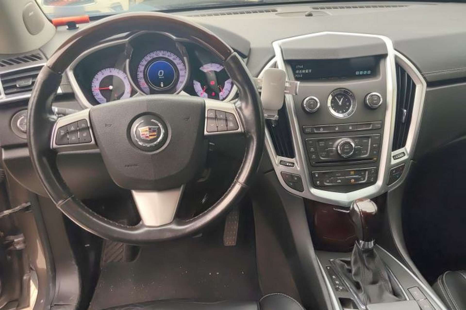 Used Cadillac SRX 2012 3.0L Elite Edition Steering Wheel