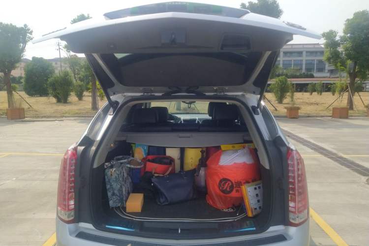 Used Cadillac SRX 2012 3.0L Elite Edition Trunk