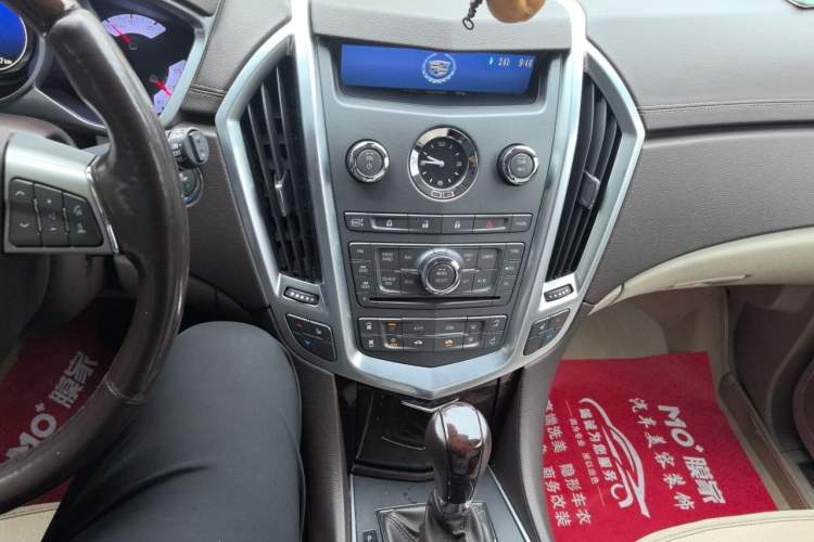 Used Cadillac SRX 2012 3.0L Elite Edition Audio And AC Panel