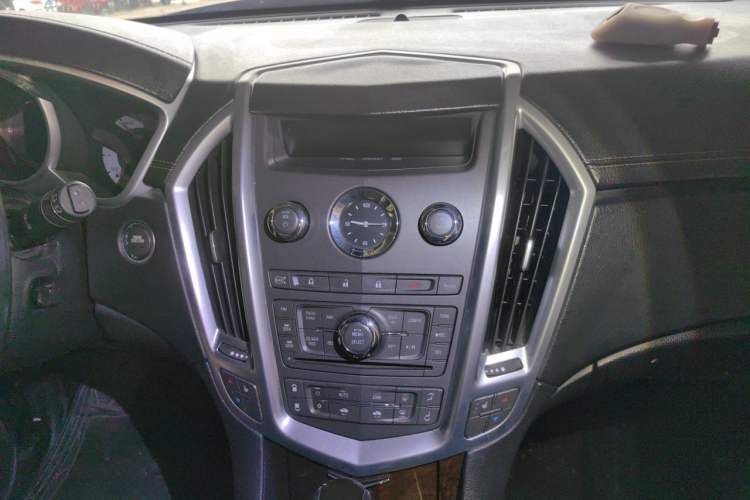 Used Cadillac SRX 2012 3.0L Elite Edition Audio And AC Panel