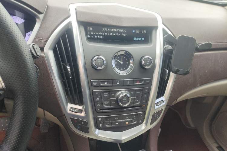Used Cadillac SRX 2012 3.0L Elite Edition Audio And AC Panel