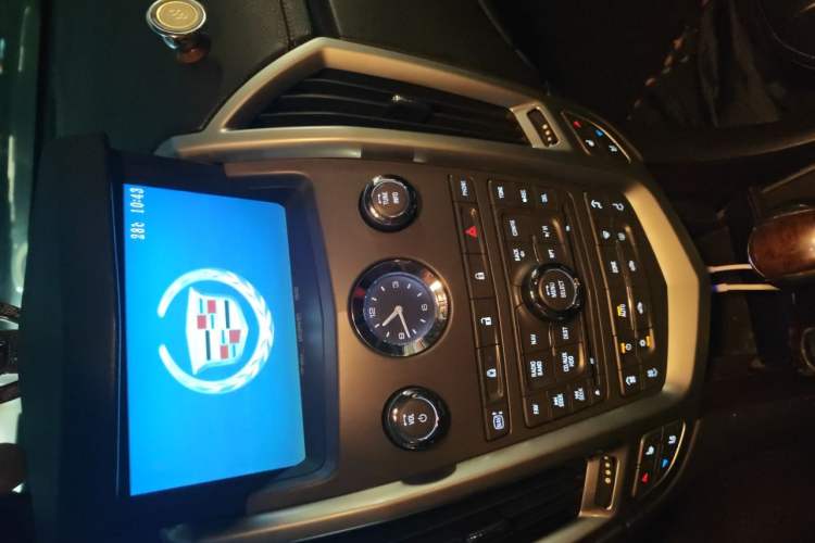 Used Cadillac SRX 2012 3.0L Flagship Version Audio And AC Panel