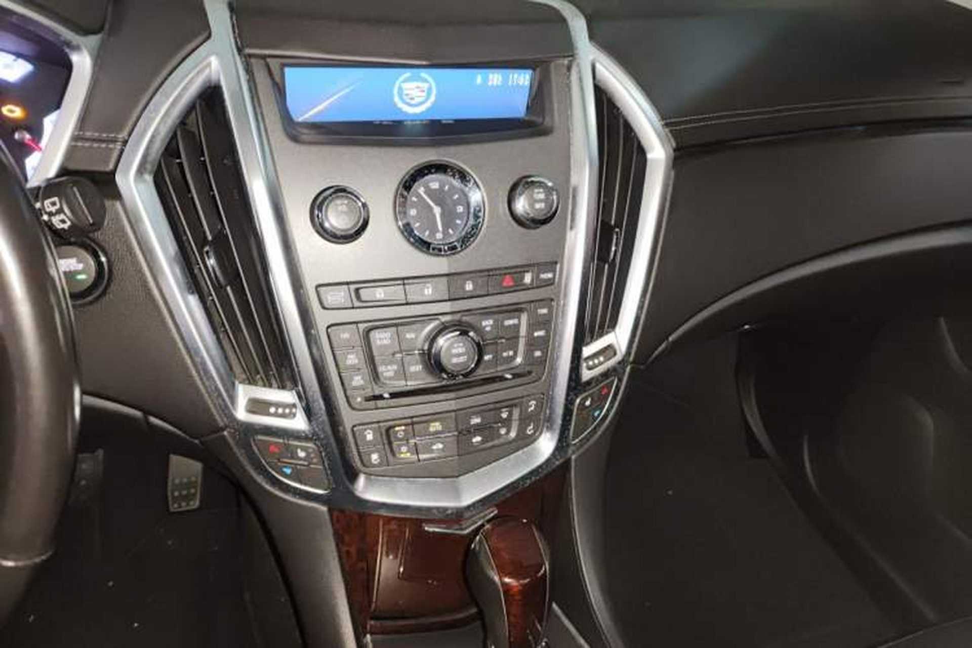 Used Cadillac SRX 2012 3.0L Luxury Model Audio And AC Panel