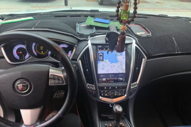 Used Cadillac SRX 2012 3.0L Leading Model Center Console