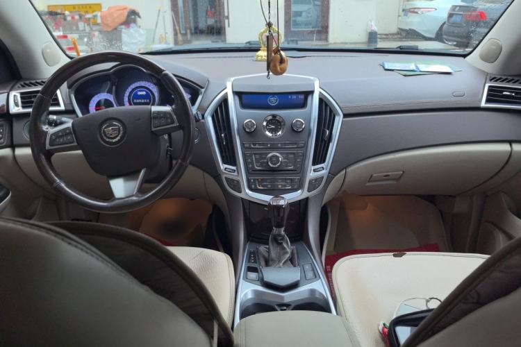 Used Cadillac SRX 2012 3.0L Elite Edition Center Console