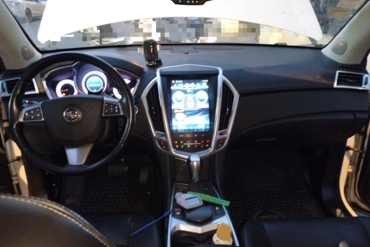 Used Cadillac SRX 2012 3.0L Comfort Model Center Console