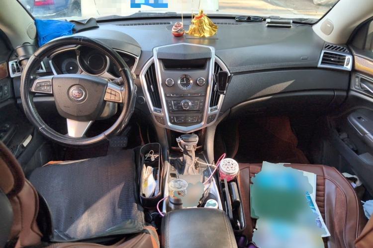 Used Cadillac SRX 2012 3.0L Leading Model Center Console