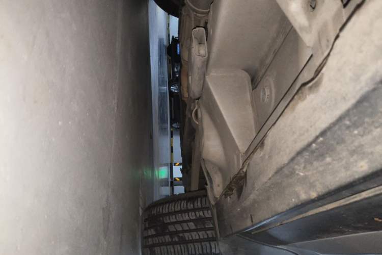 Used Cadillac SRX 2012 3.0L Comfort Model Chassis Front Right