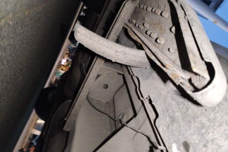 Used Cadillac SRX 2012 3.0L Comfort Model Chassis Front Right