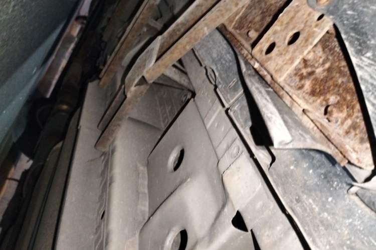 Used Cadillac SRX 2012 3.0L Comfort Model Chassis Rear Left