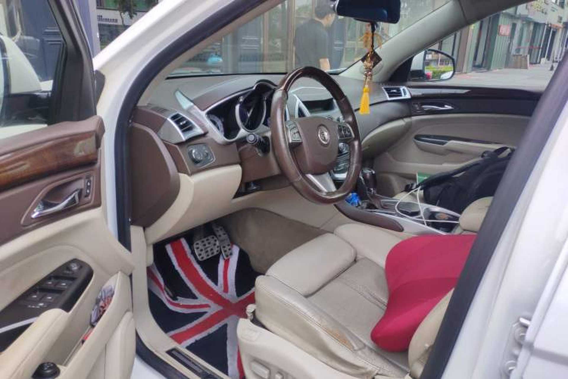 Used Cadillac SRX 2012 3.0L Elite Edition Driver Seat