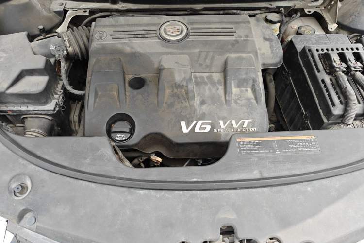 Used Cadillac SRX 2012 3.0L Elite Edition Engine Bay