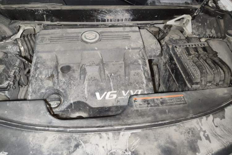 Used Cadillac SRX 2012 3.0L Comfort Model Engine Bay
