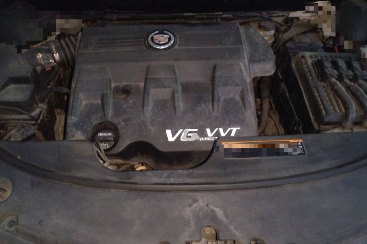 Used Cadillac SRX 2012 3.0L Comfort Model Engine Bay