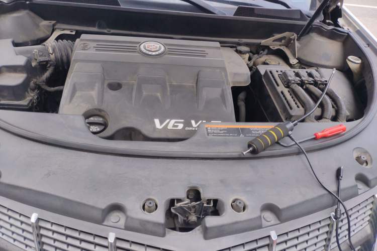 Used Cadillac SRX 2012 3.0L Elite Edition Engine Bay