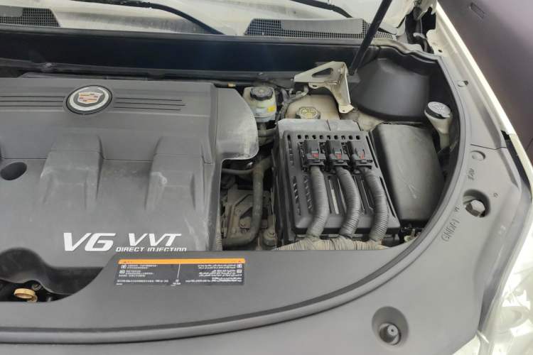 Used Cadillac SRX 2012 3.0L Elite Edition Engine Bay Left