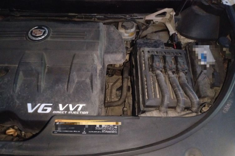 Used Cadillac SRX 2012 3.0L Comfort Model Engine Bay Left