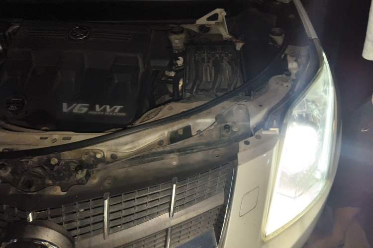 Used Cadillac SRX 2012 3.0L Leading Model Engine Bay Left