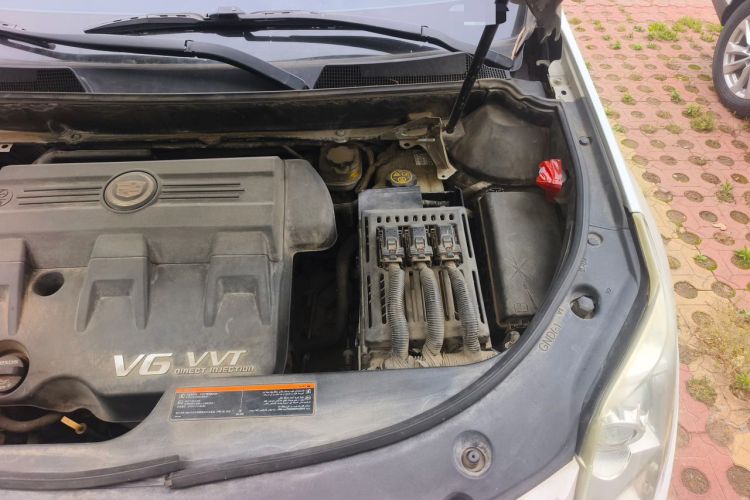 Used Cadillac SRX 2012 3.0L Elite Edition Engine Bay Left
