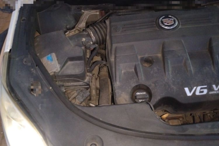 Used Cadillac SRX 2012 3.0L Comfort Model Engine Bay Right