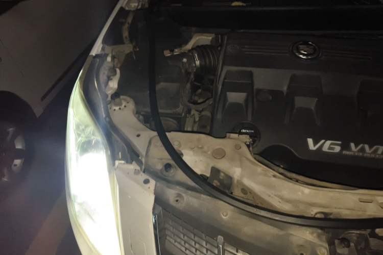 Used Cadillac SRX 2012 3.0L Leading Model Engine Bay Right