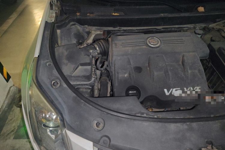 Used Cadillac SRX 2012 3.0L Flagship Version Engine Bay Right