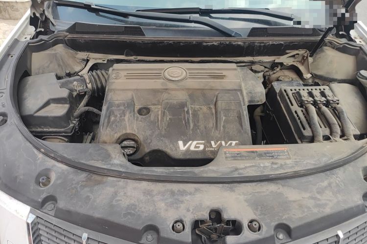 Used Cadillac SRX 2012 3.0L Elite Edition Engine Bay