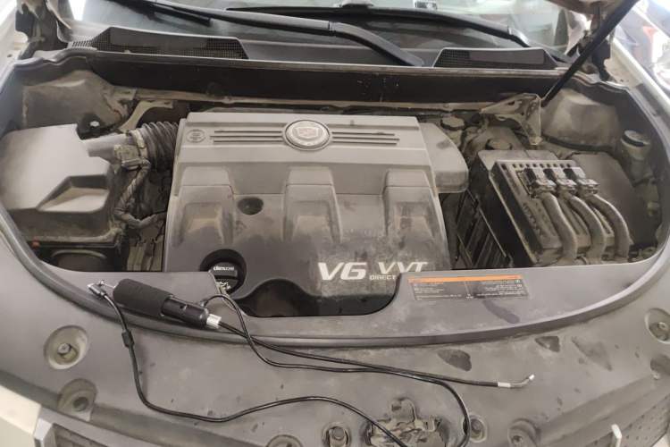 Used Cadillac SRX 2012 3.0L Luxury Model Engine Bay