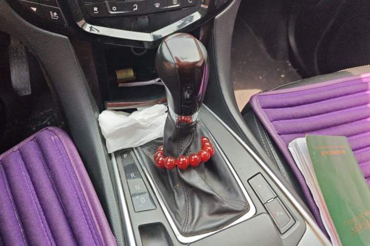 Used Cadillac SRX 2012 3.0L Luxury Model Gear Lever