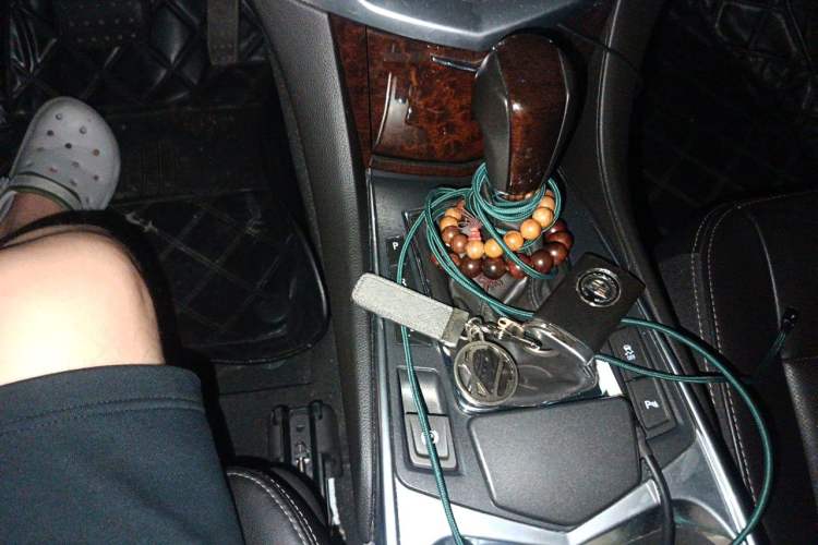 Used Cadillac SRX 2012 3.0L Leading Model Gear Lever