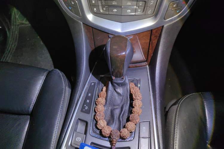 Used Cadillac SRX 2012 3.0L Elite Edition Gear Lever